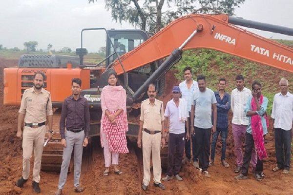 चैन मांउटेन सिरियल एवं चैन माउंटेन लोडर वाहन जप्त