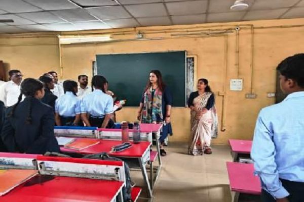कलेक्टर तनुजा ने स्वच्छता को दी सर्वोच्च प्राथमिकता, गांव-गांव स्वच्छता व्यवस्था सुदृढ़ करने के निर्देश