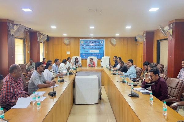 जिला जल एवं स्वच्छता मिशन की समीक्षा बैठक सम्पन्न, लापरवाह निर्माण एजेंसियों पर होगी सख्त कार्रवाई