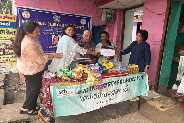 रायपुर में शिक्षकों का सम्मान: इनर व्हील क्लब ने 5 शिक्षकों को दिया प्रशंसा-पत्र