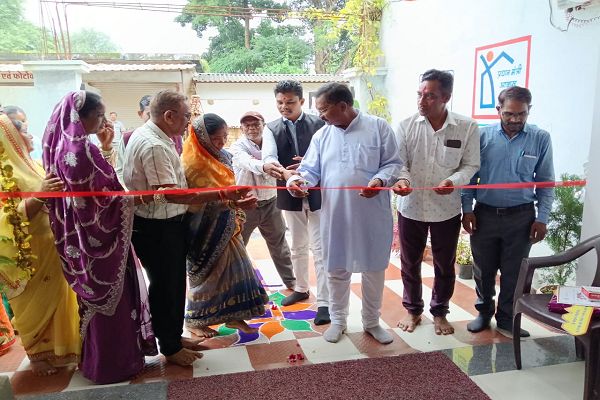 बालोद जिले के 4000 से अधिक हितग्राहियों ने मनाया गृह प्रवेश उत्सव, पारंपरिक रीति रिवाजों के साथ सौंपी गई &rsquo;खुशियों की चाबी&rsquo;