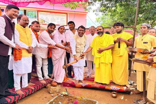  *सिरकट्टी आश्रम धाम में करोड़ के विकास कार्यों का भूमिपूजन-लोकार्पण विधायक रोहित साहू के हाथों सम्पन्न*