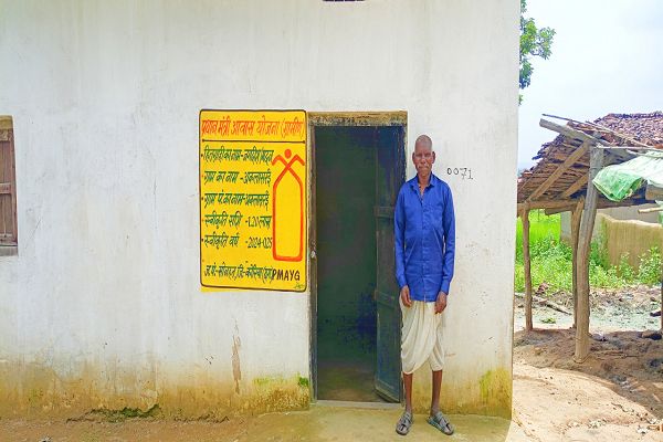 रायपुर : सेवा संकल्प अभियान : पीएम आवास से सोनहत के जगदीश का सपना हुआ साकार