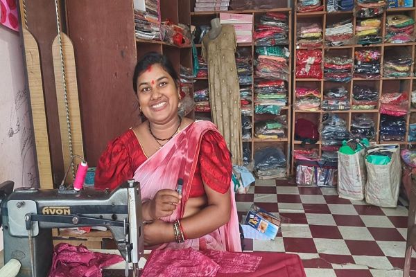  सेवा संकल्प अभियान : प्रधानमंत्री श्री नरेन्द्र मोदी के &lsquo;लखपति दीदी&rsquo; संकल्प से आत्मनिर्भरता की राह पर रानू कैवर्त