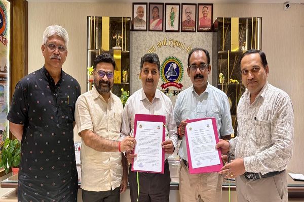 रायपुर : PSSOU के दो अहम MOU, शिक्षा और जनजातीय शोध को मिलेगा नया मंच