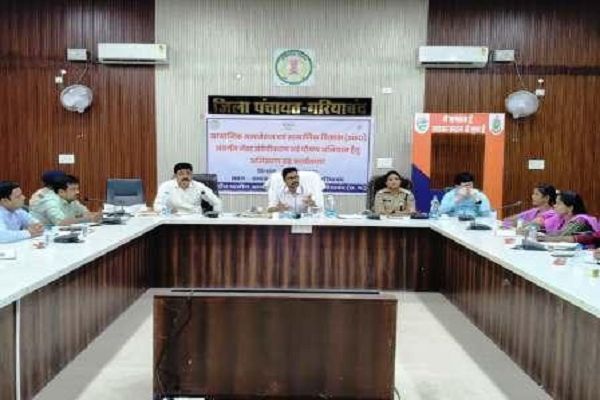महिलाओं की सुरक्षा, अधिकार व साइबर अपराध से बचाव की दी गई जानकारी