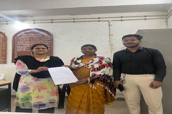  सेवा की कहानी : पहाड़ी कोरवा परिवारों को मिला अधिकार, जाति प्रमाण पत्र बना शिक्षा और शासकीय योजनाओं की राह आसान