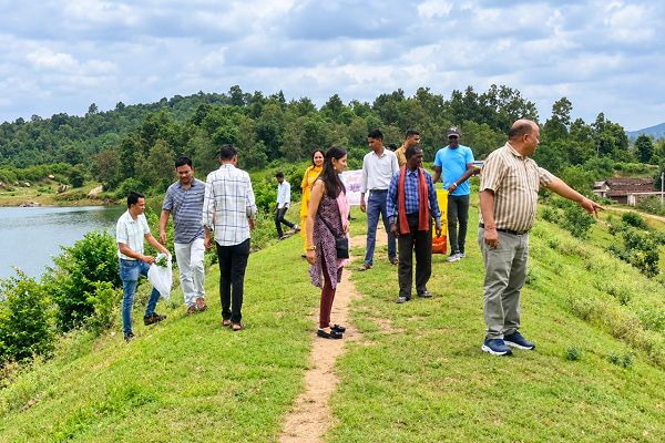 सेमरहा जलाशय की स्वच्छता से दिया जल संरक्षण का संदेश