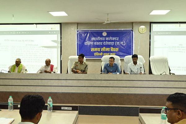 दंतेश्वरी मंदिर में नवरात्रि की तैयारी शुरू : यातायात प्रबंधन सुरक्षा, पार्किंग और रूट डायवर्जन की रहेगी चाक चौबंद की व्यवस्था