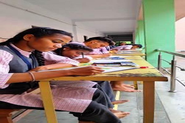 सेवा संकल्प अभियान के तहत विशेष विद्यालय में ड्राइंग व भाषण प्रतियोगिता आयोजित