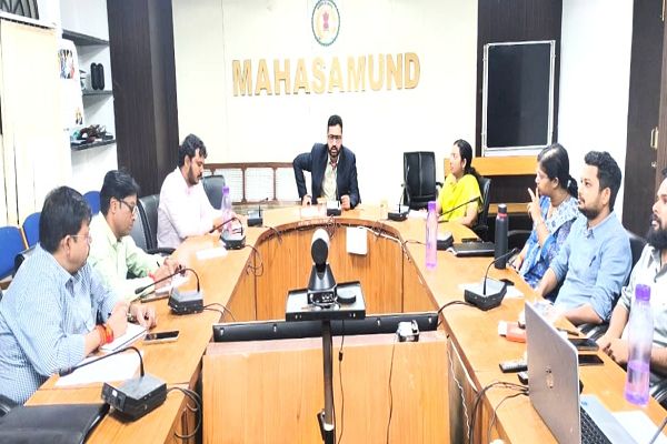 सेवा सेतु अभियान और दान उत्सव की तैयारियों को लेकर कलेक्टर ने दिए निर्देश