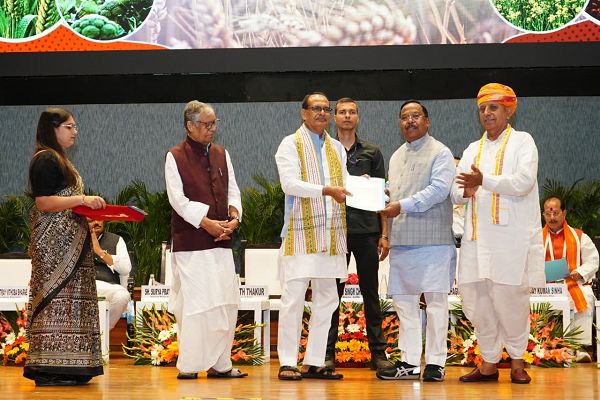 नई दिल्ली राष्ट्रीय कृषि सम्मेलन में शामिल हुए मंत्री श्री रामविचार नेताम