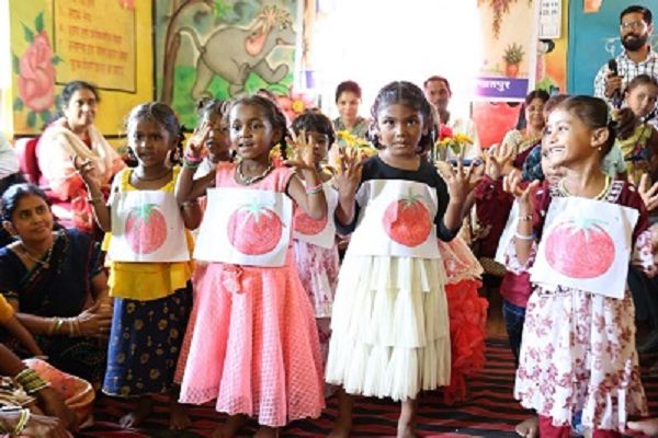 सेवा संकल्प अभियान : गिरधौना में आंगन मिलन उत्सव का आयोजन