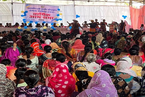 विशेष लेख : सेवा की कहानी : 'जब किसान बने अपने कारोबार के मालिक, महिला नेतृत्व ने दिखाई नई राह