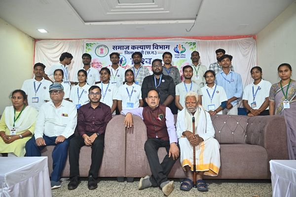 सेवा संकल्प अभियान 2026-अंतर्राष्ट्रीय वृद्धजन दिवस पर जिला स्तरीय वृद्धजन सम्मान समारोह एवं स्वास्थ्य शिविर आयोजित