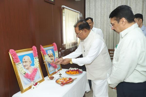 सत्य, अहिंसा और सादगी के आदर्श हमें राष्ट्रसेवा की प्रेरणा देते रहेंगे : मुख्यमंत्री श्री विष्णु देव साय
