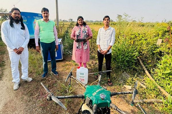 सेवा की कहानी : नमो ड्रोन दीदी योजना से हो रही किसानों के पैसे एवं समय की बचत