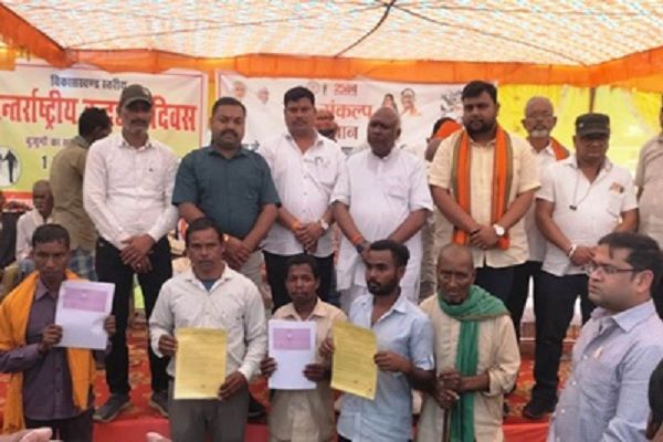 सेवा संकल्प अभियान के शिविरों में ग्रामीणों को मिला शासकीय योजनाओं और सेवाओं का लाभ