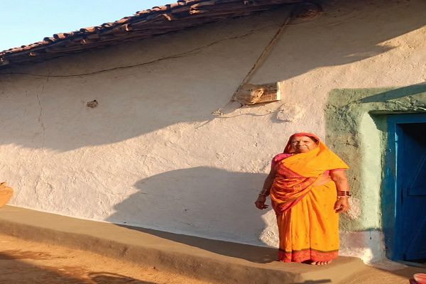 सुरक्षित छत, नया आत्मविश्वास : प्रधानमंत्री आवास योजना से बदला श्याम बाई का जीवन