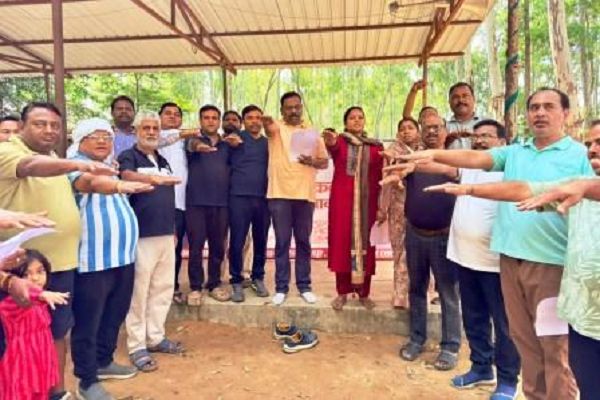सेवा संकल्प में झाड़ू थामकर उतरीं मंत्री लक्ष्मी राजवाड़े, श्रमदान से जगाई स्वच्छता की अलख