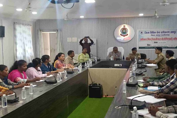 साइबर अपराधों से बचाव और जागरूकता के लिए विशेष प्रशिक्षण कार्यक्रम का आयोजन