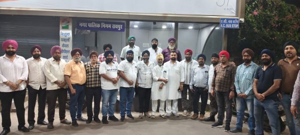 किरण देव के स्वास्थ्य की जानकारी लेने रायपुर स्थित निवास पहुंचा छत्तीसगढ़ सिक्ख समाज