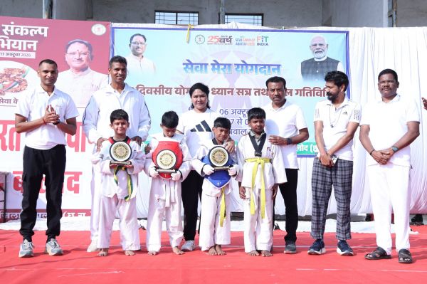  सेवा मेरा योगदान&rsquo; के तहत स्टेडियम में खेल गतिविधियों का आयोजन   बॉक्सिंग, ताइक्वांडो व रस्सा-कस्सी में दिखा प्रतिभागियों का उत्साह  खेल प्रशिक्षकों का हुआ सम्मान, लिया नशामुक्ति की शपथ