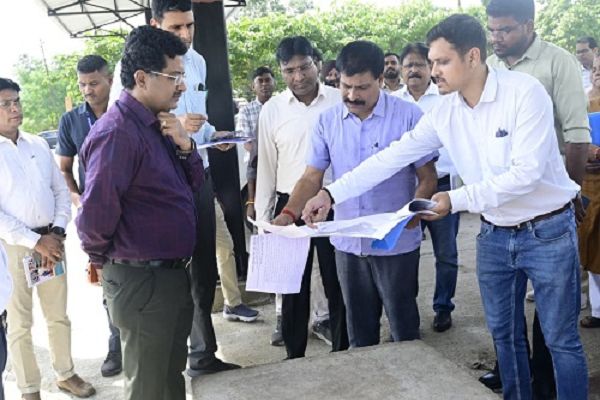 प्रमुख सचिव सोनमणि बोरा ने पीएम आवास और ई-बस सेवा के निर्माणाधीन कार्यों का किया निरीक्षण