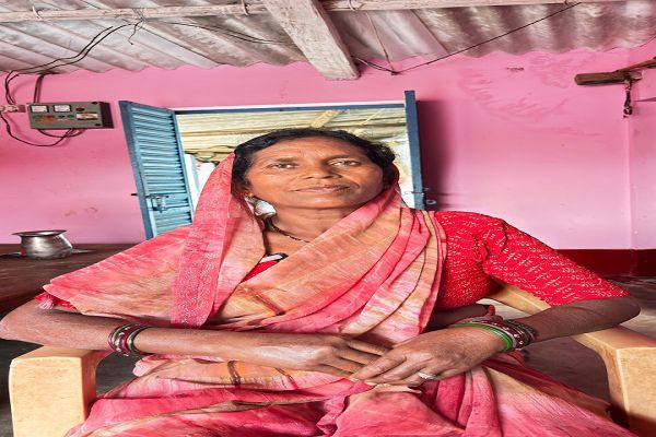 सेवा की कहानी : &rsquo;महतारी वंदन योजना से उर्मिला राजवाड़े को मिल रहा आर्थिक संबल&rsquo;