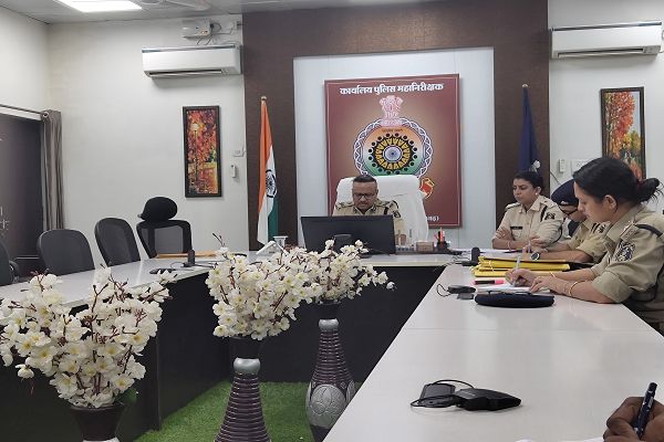  आईजी श्री रामगोपाल गर्ग ने ली बिलासपुर रेंज के पुलिस अधीक्षकों एवं राजपत्रित अधिकारियों की उच्चस्तरीय समीक्षा बैठक* 