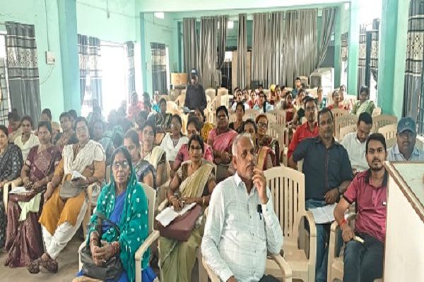 तहसील डौंडी में बीएलओ एवं सुपरवाइजरों का प्रशिक्षण संपन्न