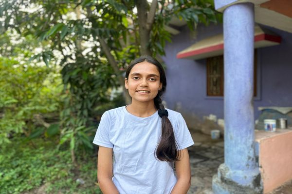 सेवा संकल्प अभियान: सेवा की कहानी : श्रमिक परिवार की बेटी निकिता के सपनों को मिला संबल, नोनी सशक्तिकरण योजना से पढ़ाई की राह हुई आसान
