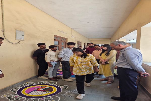 शासकीय वीर सुरेन्द्रसाय स्नातकोत्तर महाविद्यालय, गरियाबंद दिनांक 14 अक्टूबर 2026महाविद्यालय को विशेष मतदाता पंजीयन एवं मतदाता जागरूकता कार्यक्रम आयोजित,  200 विद्यार्थियों ने भरा फॉर्म-6
