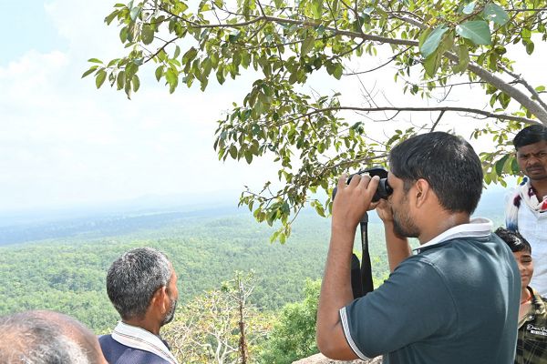 सेवा की कहानी : सेवा संकल्प अभियान: वनांचल के गौतम ऋषि पहाड़ को पर्यटन स्थल के रूप में विकसित करने की पहल