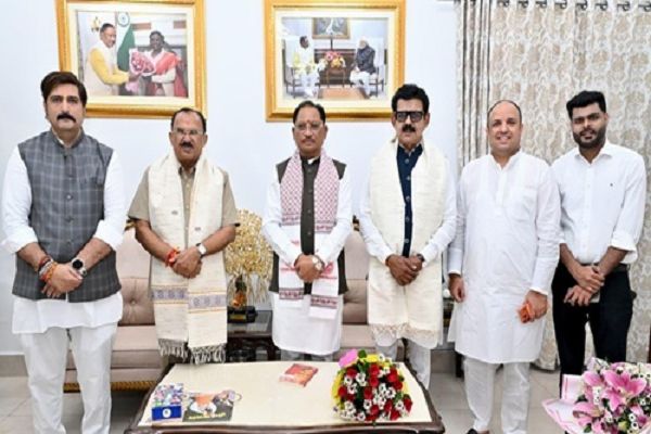 मुख्यमंत्री साय से राजस्थान विधानसभा अध्यक्ष वासुदेव देवनानी ने की सौजन्य भेंट