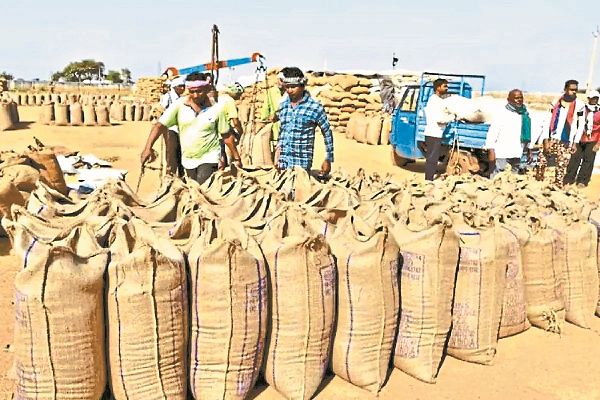 *अवैध धान की आवक रोकने गरियाबंद में बनाए गए 30 चेकपोस्ट, सीमावर्ती खरीदी केंद्रों पर रहेगी विशेष निगरानी*   *15 नवंबर से शुरू होगी धान खरीदी, दूसरे राज्यों से धान लाने के लिए लेनी होगी अनुमति; शासन ने जारी किए सख्त निर्देश*