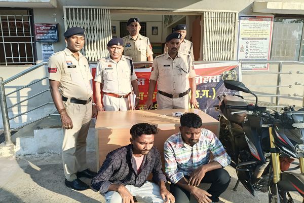  मध्यप्रदेश के दो शातिर चोरों को कबीरधाम पुलिस ने किया  गिरफ्तार