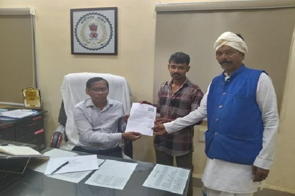 सेवा सेतु ने आसान की राह, घर बैठे मिला विवाह प्रमाण पत्र
