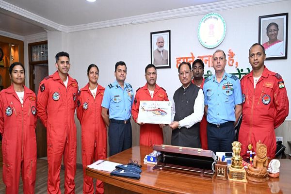 नवा रायपुर में 2 नवंबर को एयर शो, पांच हेलीकॉप्टर दिखाएंगे हैरतअंगेज करतब