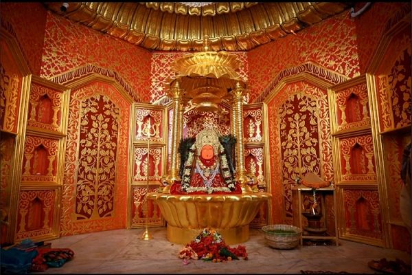 डोंगरगढ़ की मां बम्लेश्वरी की महिमा अपरंपरा, 