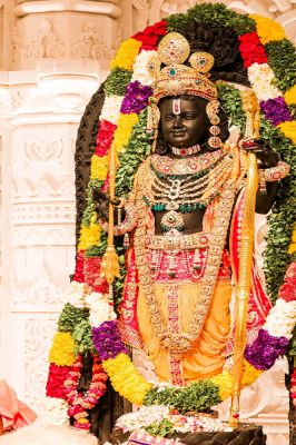 श्री रामलला सरकार का दिव्य श्रृंगार, 