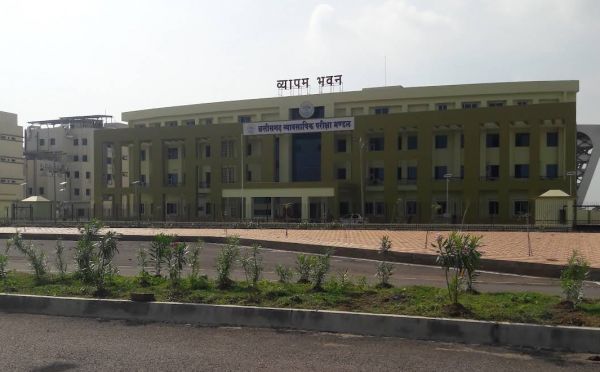 छत्तीसगढ़ में नर्सिंग कॉलेज में प्रवेश के लिए व्यपमं ने की परीक्षा की तिथि जारी छत्तीसगढ़ मूलनिवासी को नही लगेगा फीस...