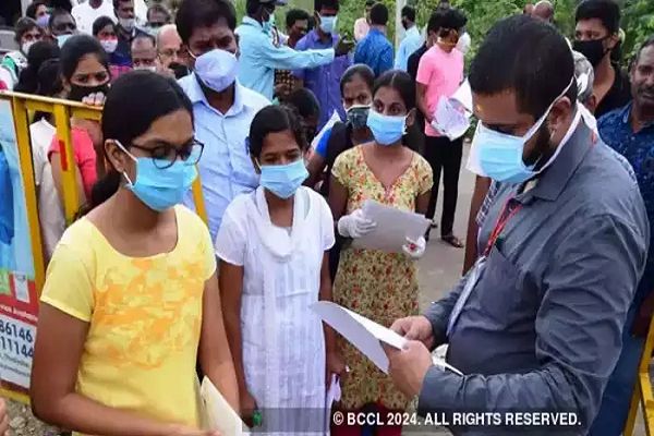 NEET: मेरिट में आने के बाद भी एडमिशन नहीं, एक गलती पड़ सकती है भारी, सुप्रीम कोर्ट पहुंचे स्टूडेंट्स