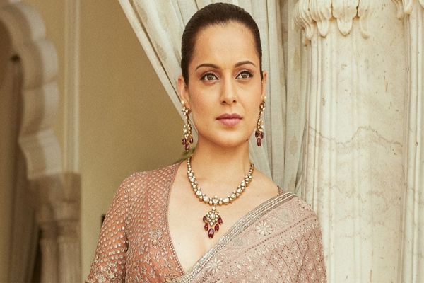 कोलकाता में डॉक्टर के साथ हैवानियत पर बौखलाई सांसद Kangana Ranaut, बोलीं- केस सीबीआई को सौंपा जाए