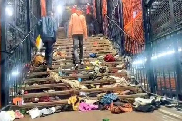 रेलवे ने पिछले हादसों से कोई सबक नहीं सीखा ?