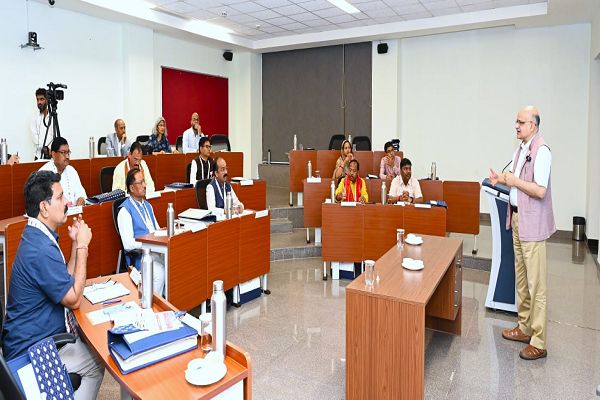 विकसित छत्तीसगढ़ विजन: नई ऊंचाईयों को छूने का संकल्प