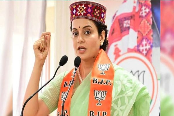 कंगना रनौत की मुश्किलें नहीं हो रहीं कम