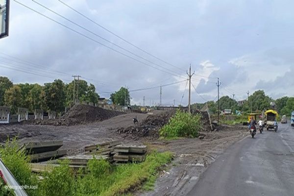 इंदौर-खंडवा हाईवे की सर्विस लेन की हालत खस्ता, अगले सप्ताह से होगी मरम्मत