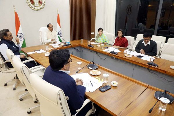 खेलो इंडिया यूथ गेम्स के उद्घाटन और समापन समारोह भव्य रूप में हों