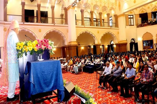 सफलता के लिए दीक्षांत शपथ का आचरण में 365 दिन पालन जरूरी भावी जीवन में ज्ञान के लिए निरंतर करें प्रयास : राज्यपाल श्री पटेल